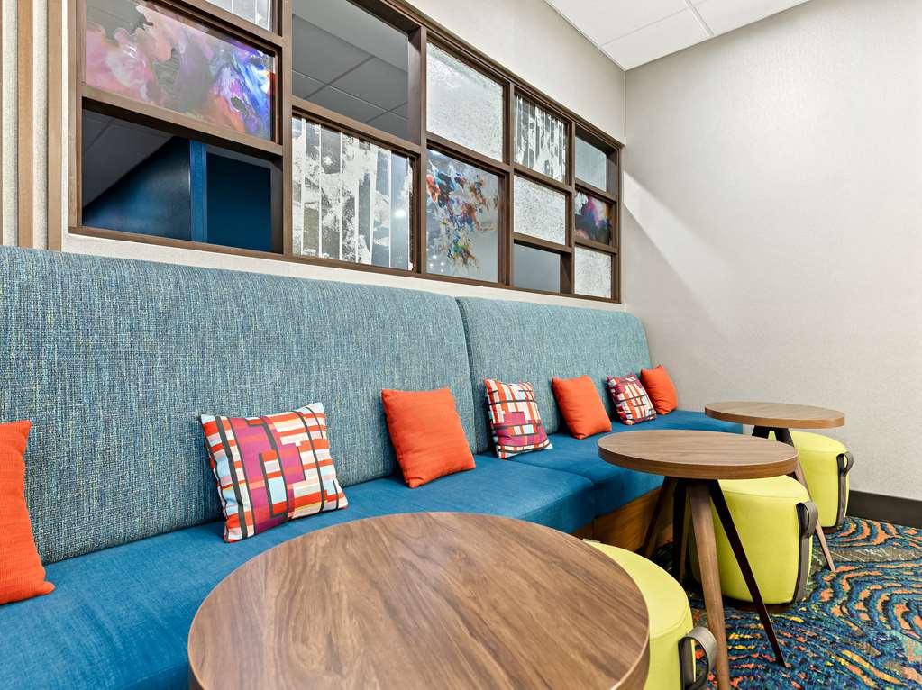 Hampton Inn لونغفيو المطعم الصورة